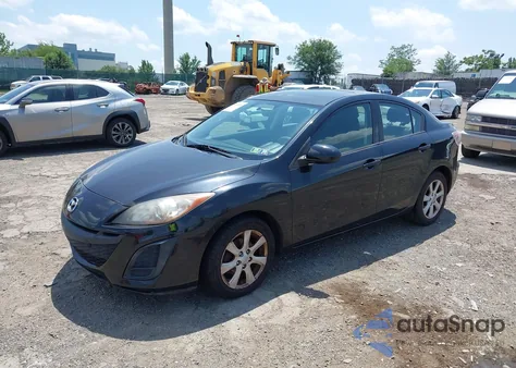 2011 Mazda Mazda3 I Touring z USA, uszkodzony, nr VIN JM1BL1VG9B1407775
